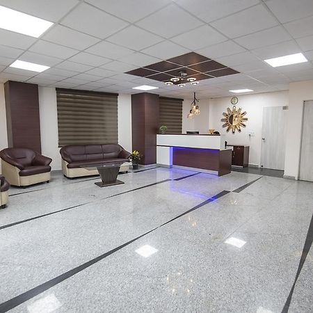 ホテルK G Residency Airport ジャイプール エクステリア 写真