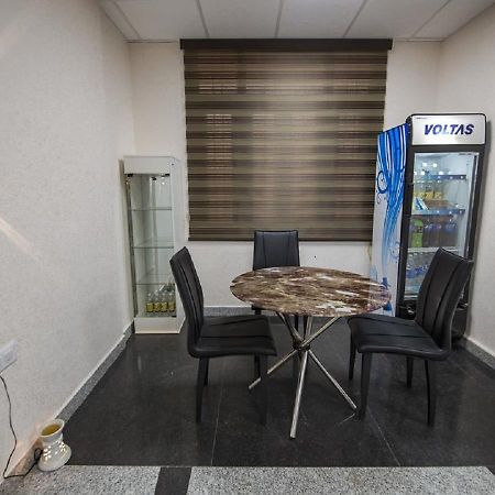 ホテルK G Residency Airport ジャイプール エクステリア 写真